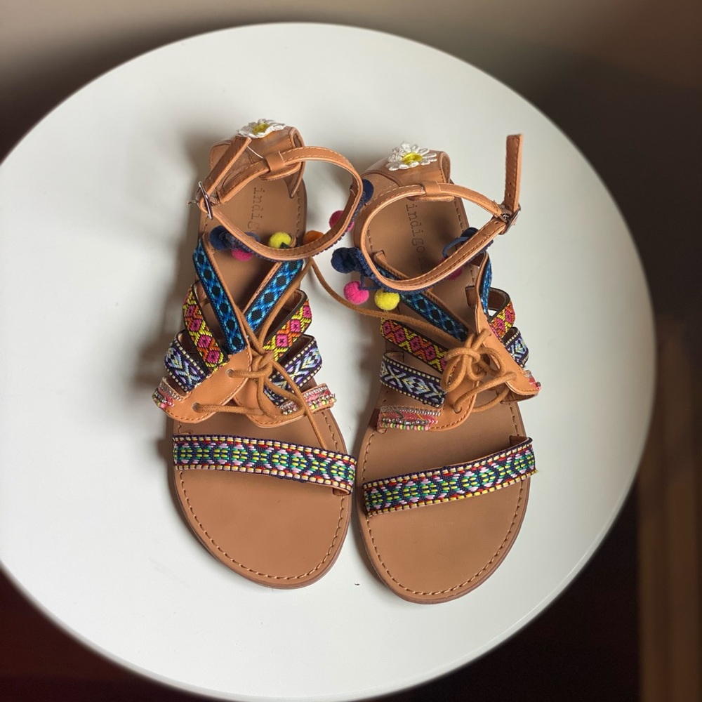 Indigo Rd Pom Pom Sandals